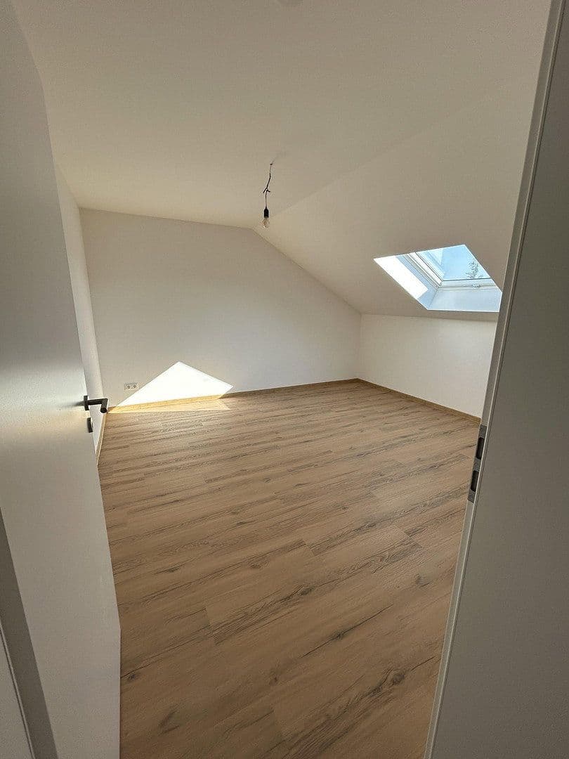 Pronájem bytu 3+kk 82 m², Wettenberg, Hessen Pronájem bytu 3+kk 82 m², Wettenberg, Hessen