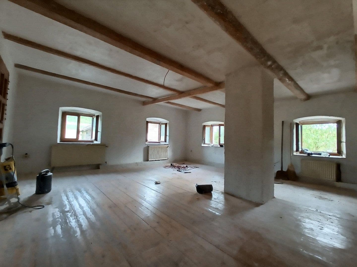 Prodej domu 144 m², pozemek 8.028 m², Regen, Bavorsko Prodej domu 144 m², pozemek 8.028 m², Regen, Bavorsko