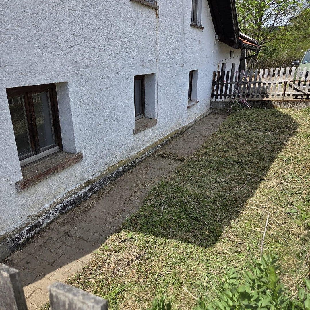 Prodej domu 144 m², pozemek 8.028 m², Regen, Bavorsko Prodej domu 144 m², pozemek 8.028 m², Regen, Bavorsko