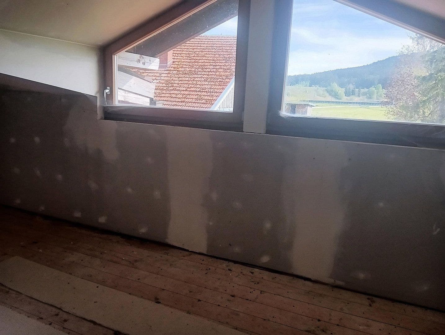 Prodej domu 144 m², pozemek 8.028 m², Regen, Bavorsko Prodej domu 144 m², pozemek 8.028 m², Regen, Bavorsko
