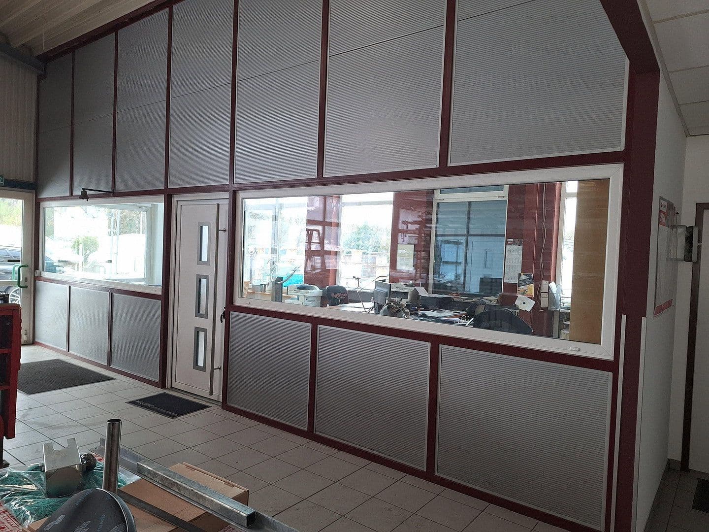 Pronájem nebytového prostoru 1.500 m², am Streitwald 1, Zell (Mosel), Porýní-Falc Pronájem nebytového prostoru 1.500 m², am Streitwald 1, Zell (Mosel), Porýní-Falc