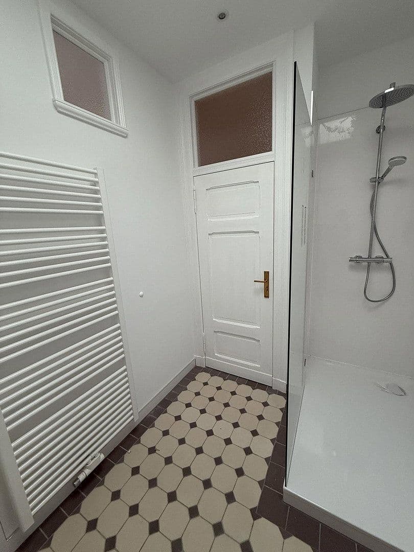 Pronájem bytu 2+1 80 m², Berlin, Berlín Pronájem bytu 2+1 80 m², Berlin, Berlín