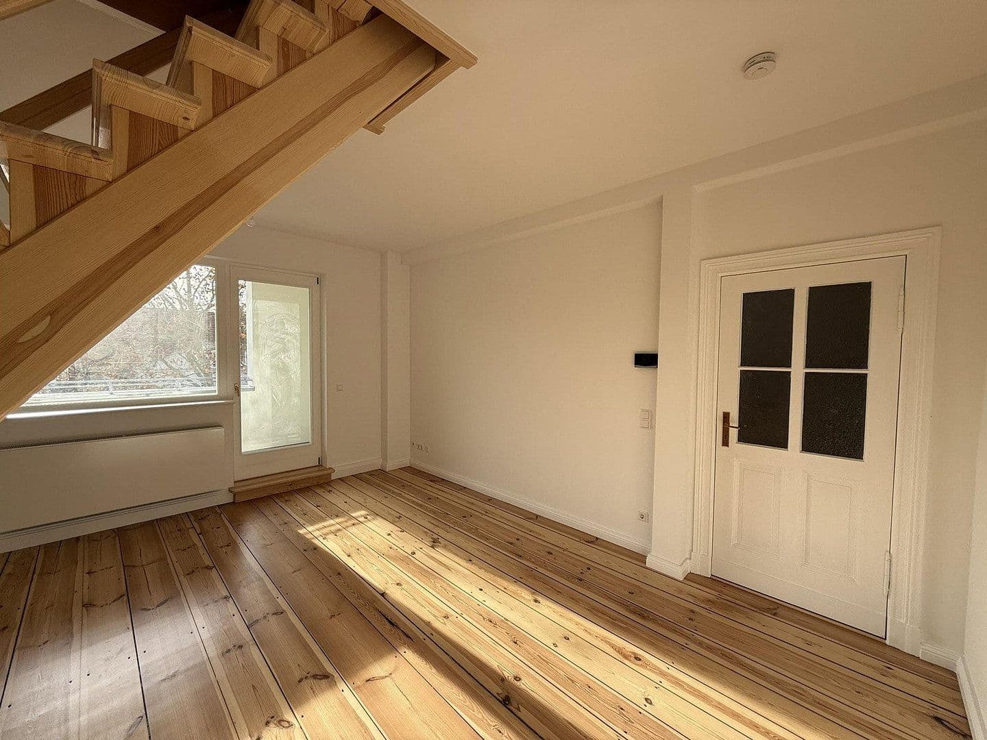 Pronájem bytu 2+1 80 m², Berlin, Berlín Pronájem bytu 2+1 80 m², Berlin, Berlín