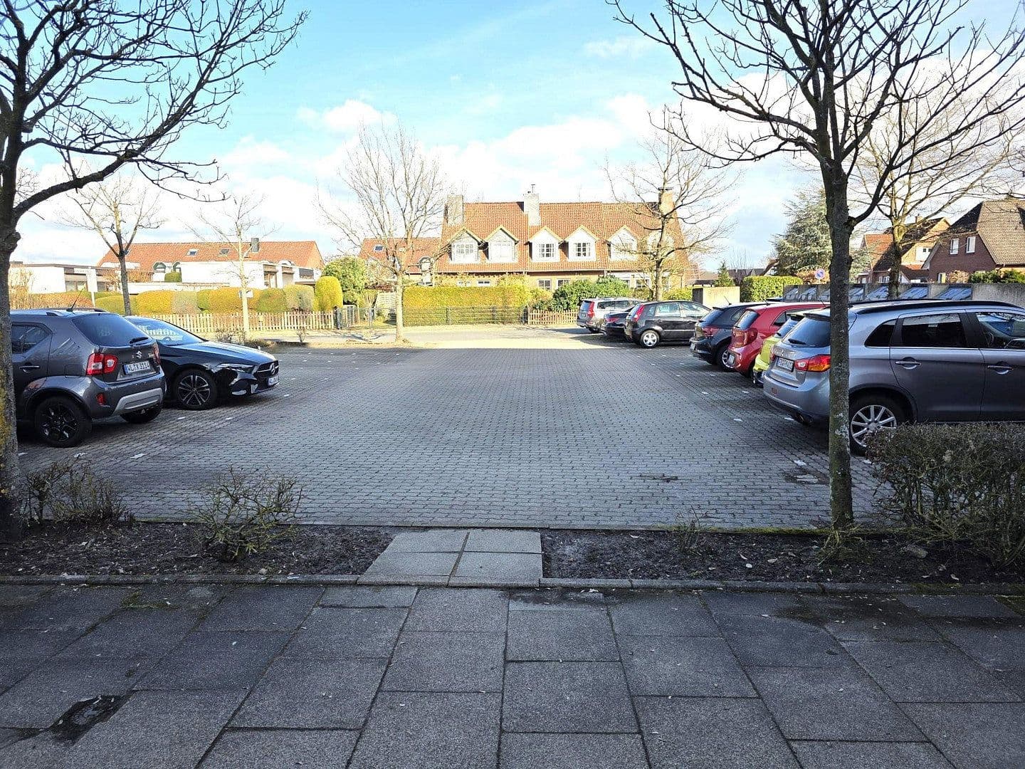 Prodej bytu 2+1 63 m², Königsberger Straße 16, Winsen (Luhe), Dolní Sasko Prodej bytu 2+1 63 m², Königsberger Straße 16, Winsen (Luhe), Dolní Sasko