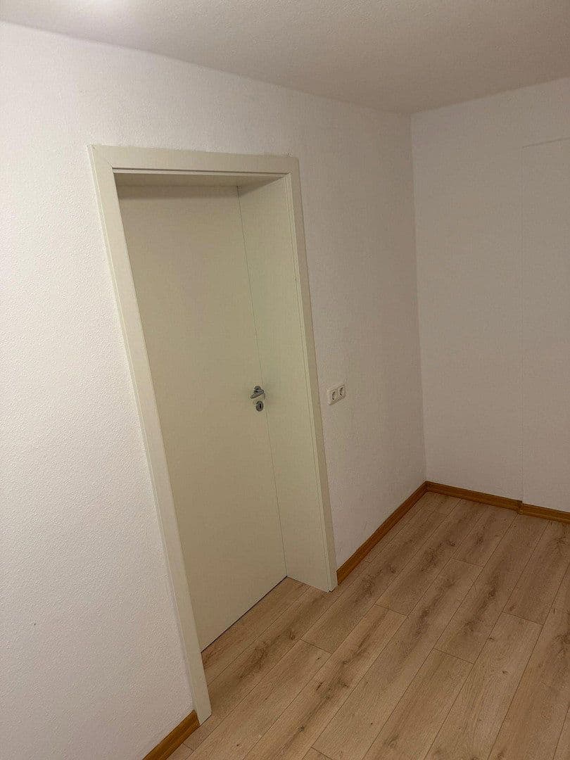 Pronájem bytu 3+1 70 m², Am Stadtgarten, Königswinter, Severní Porýní-Vestfálsko Pronájem bytu 3+1 70 m², Am Stadtgarten, Königswinter, Severní Porýní-Vestfálsko