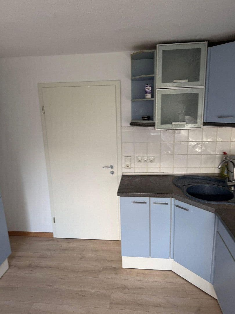 Pronájem bytu 3+1 70 m², Am Stadtgarten, Königswinter, Severní Porýní-Vestfálsko Pronájem bytu 3+1 70 m², Am Stadtgarten, Königswinter, Severní Porýní-Vestfálsko