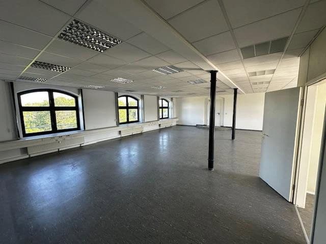 Pronájem kanceláře 515 m², Dresden, Sasko Pronájem kanceláře 515 m², Dresden, Sasko