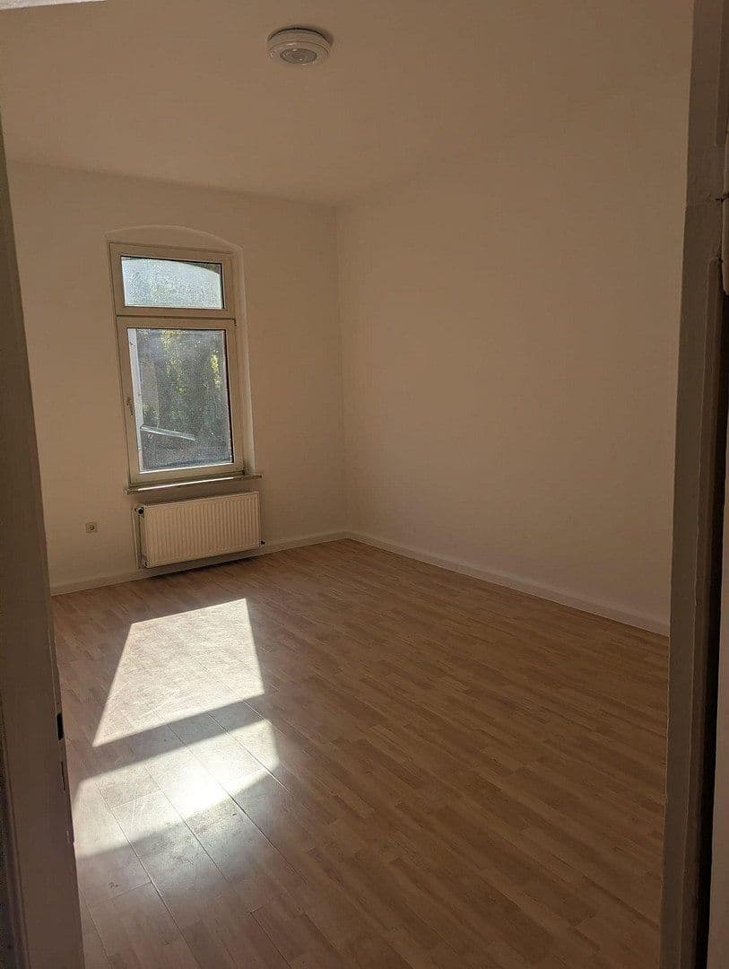 Pronájem bytu 4+1 100 m², Willhelmstraße 16, Helmstedt, Dolní Sasko Pronájem bytu 4+1 100 m², Willhelmstraße 16, Helmstedt, Dolní Sasko