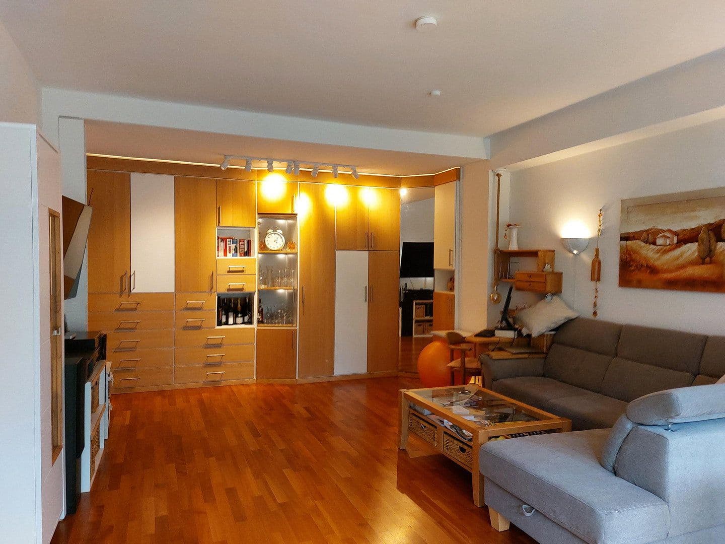 Pronájem bytu 2+1 76 m², Hamburg, Hamburg Pronájem bytu 2+1 76 m², Hamburg, Hamburg