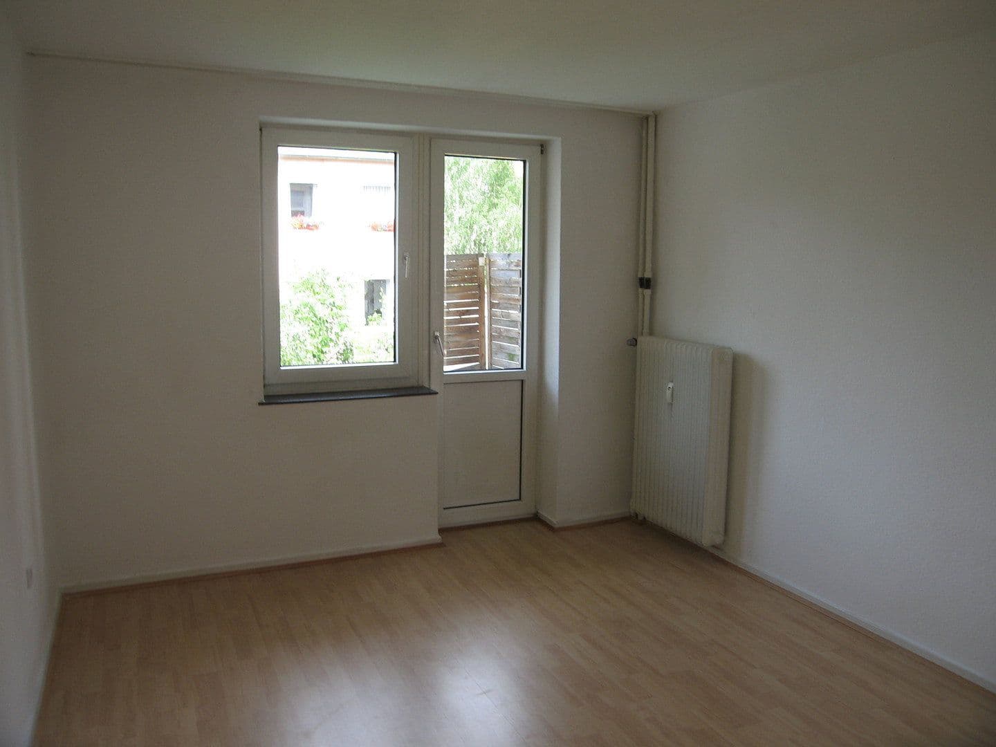 Pronájem bytu 2+1 59 m², Murhardstrasse 4, Kassel, Hessen Pronájem bytu 2+1 59 m², Murhardstrasse 4, Kassel, Hessen