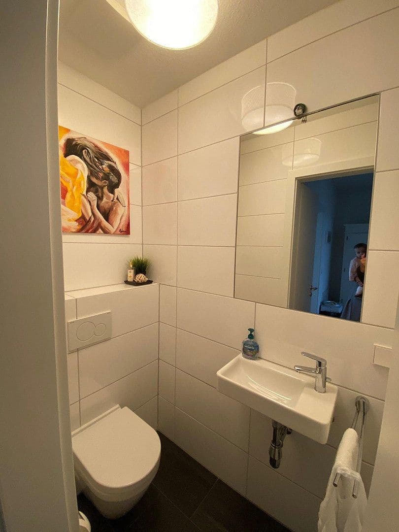 Pronájem bytu 3+1 90 m², Nusszeil 74, Frankfurt, Hessen Pronájem bytu 3+1 90 m², Nusszeil 74, Frankfurt, Hessen