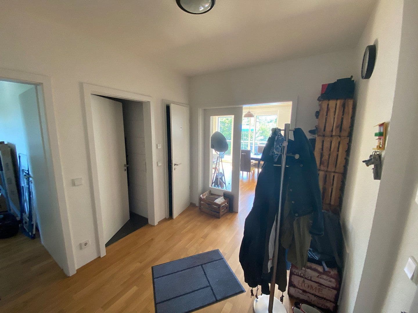 Pronájem bytu 3+1 90 m², Nusszeil 74, Frankfurt, Hessen Pronájem bytu 3+1 90 m², Nusszeil 74, Frankfurt, Hessen