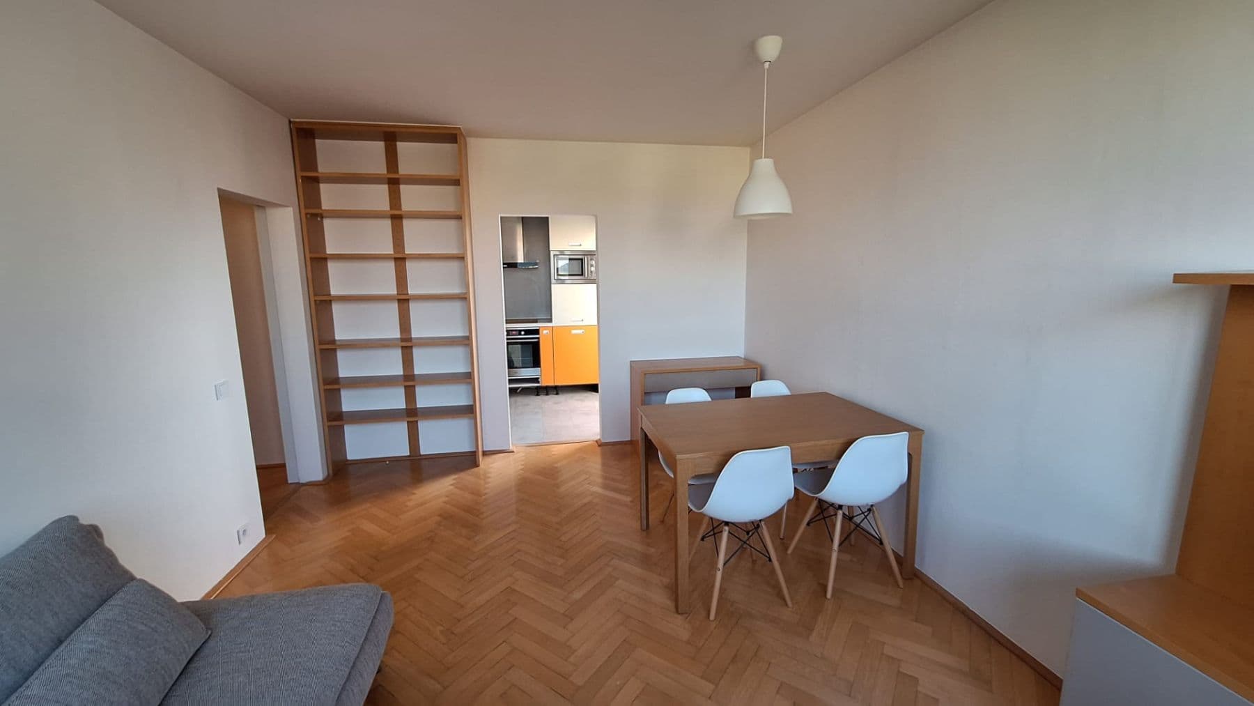 Pronájem bytu 3+1 67 m², Loosova, Brno, Jihomoravský kraj Pronájem bytu 3+1 67 m², Loosova, Brno, Jihomoravský kraj