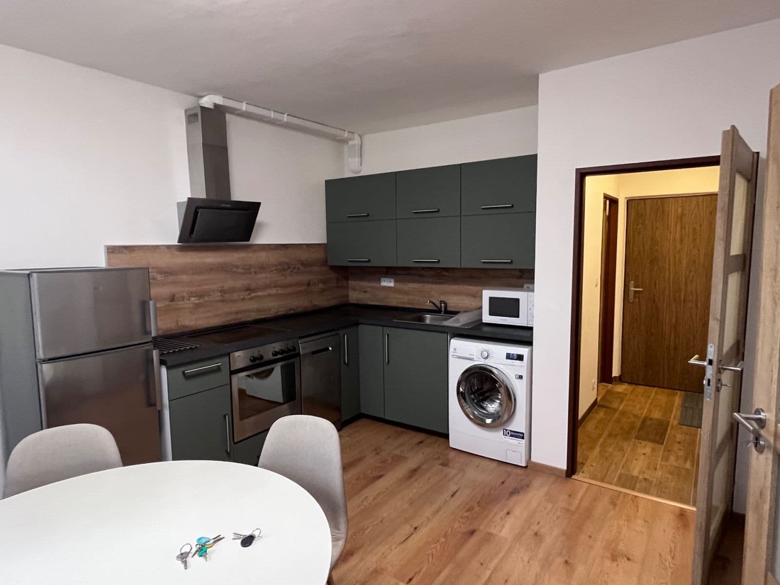 Pronájem bytu 2+kk 36 m², Gagarinova, Liberec, Liberecký kraj Pronájem bytu 2+kk 36 m², Gagarinova, Liberec, Liberecký kraj