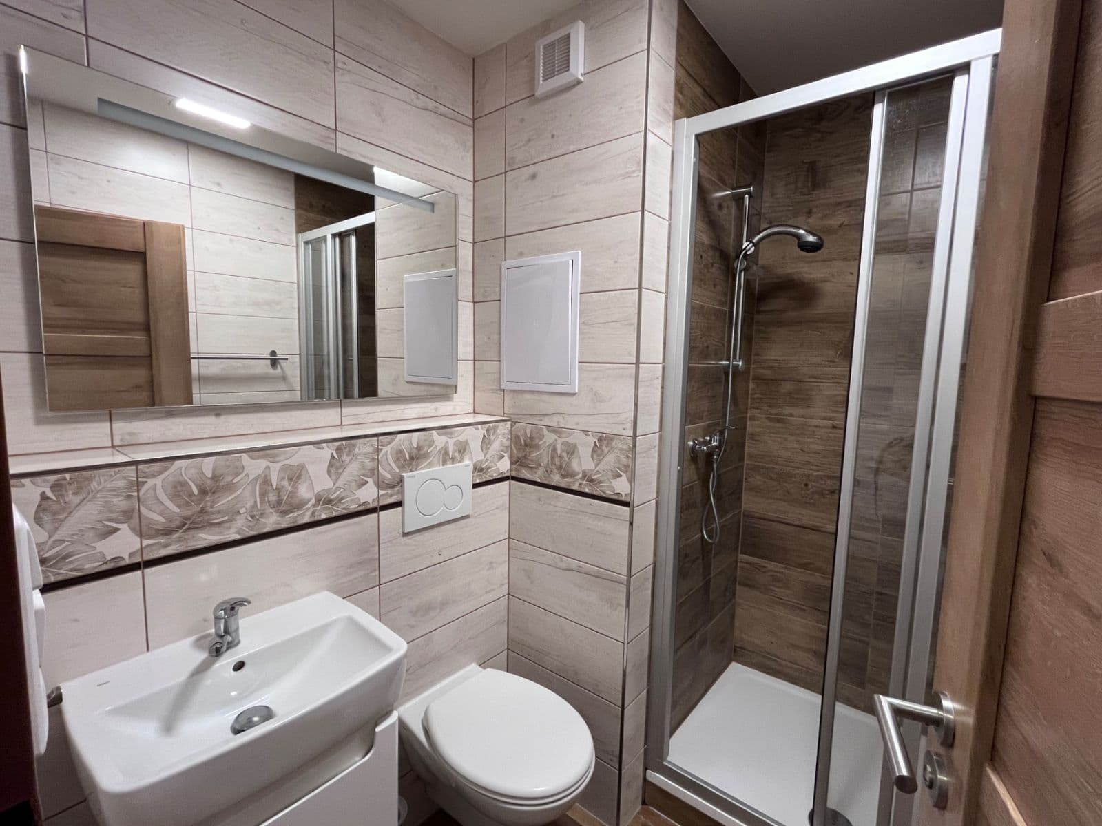 Pronájem bytu 2+kk 36 m², Gagarinova, Liberec, Liberecký kraj Pronájem bytu 2+kk 36 m², Gagarinova, Liberec, Liberecký kraj