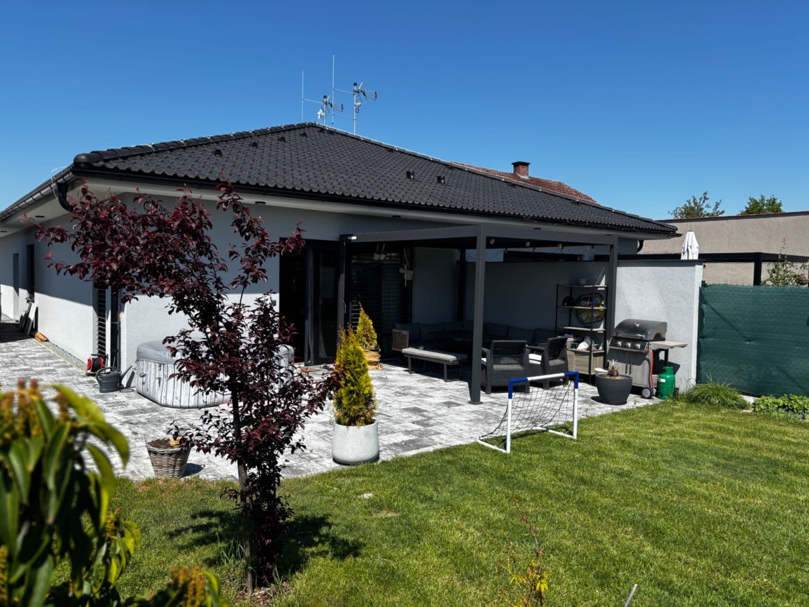Pronájem domu 100 m², pozemek 500 m², Hrobice, Pardubický kraj Pronájem domu 100 m², pozemek 500 m², Hrobice, Pardubický kraj