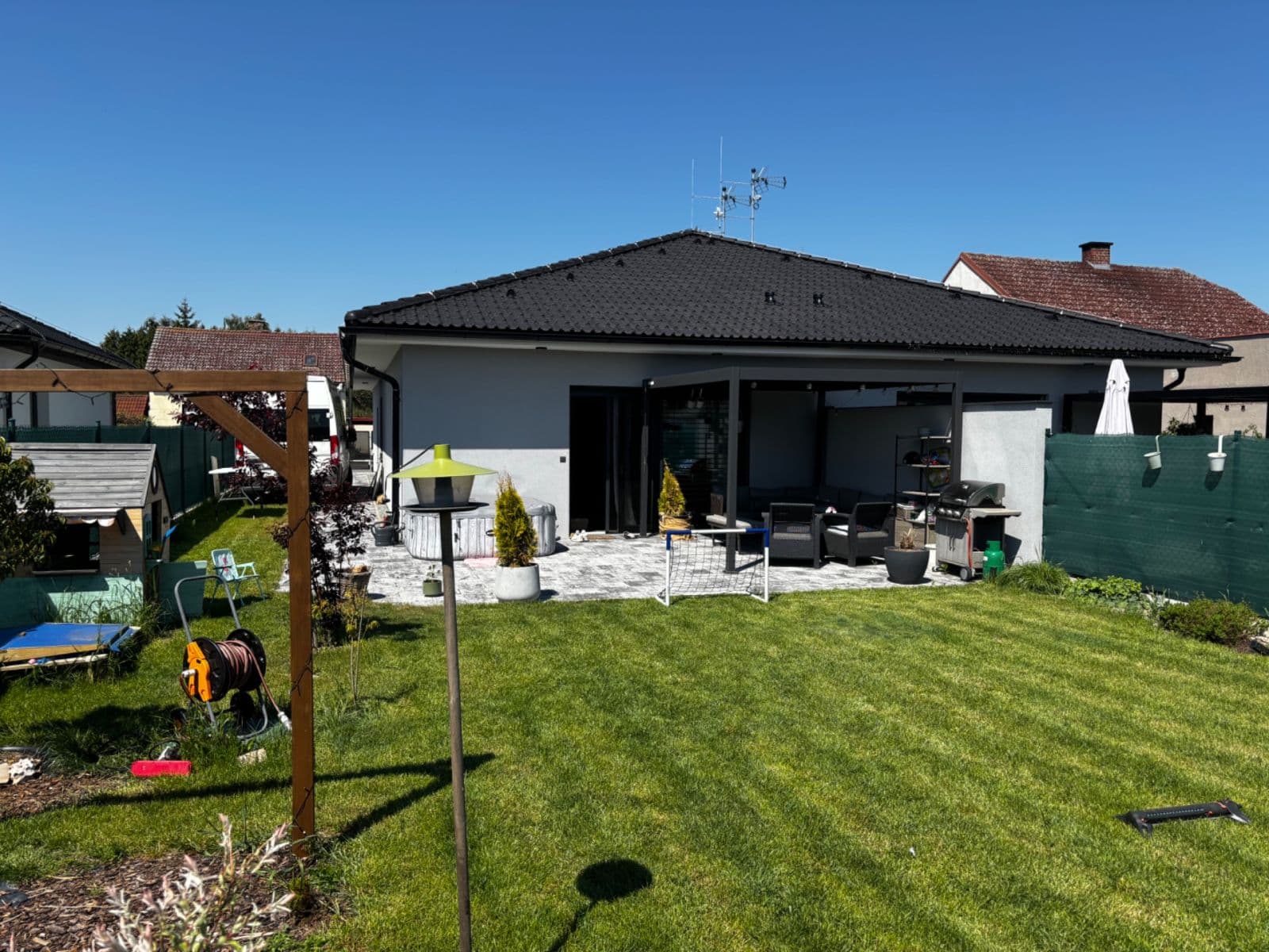 Pronájem domu 100 m², pozemek 500 m², Hrobice, Pardubický kraj Pronájem domu 100 m², pozemek 500 m², Hrobice, Pardubický kraj