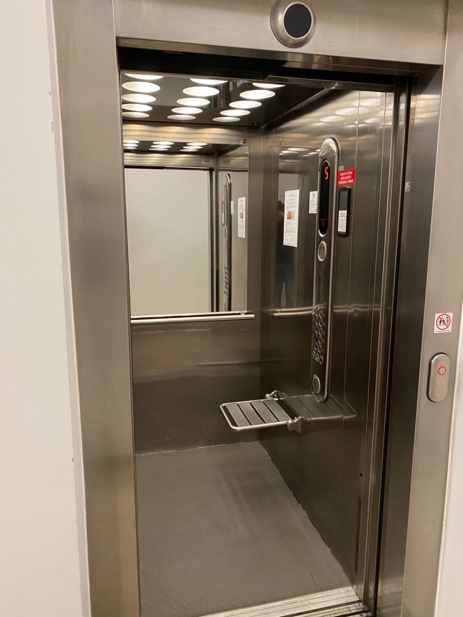 Prodej bytu 1+kk 38 m², Drahobejlova, Praha, Praha Prodej bytu 1+kk 38 m², Drahobejlova, Praha, Praha