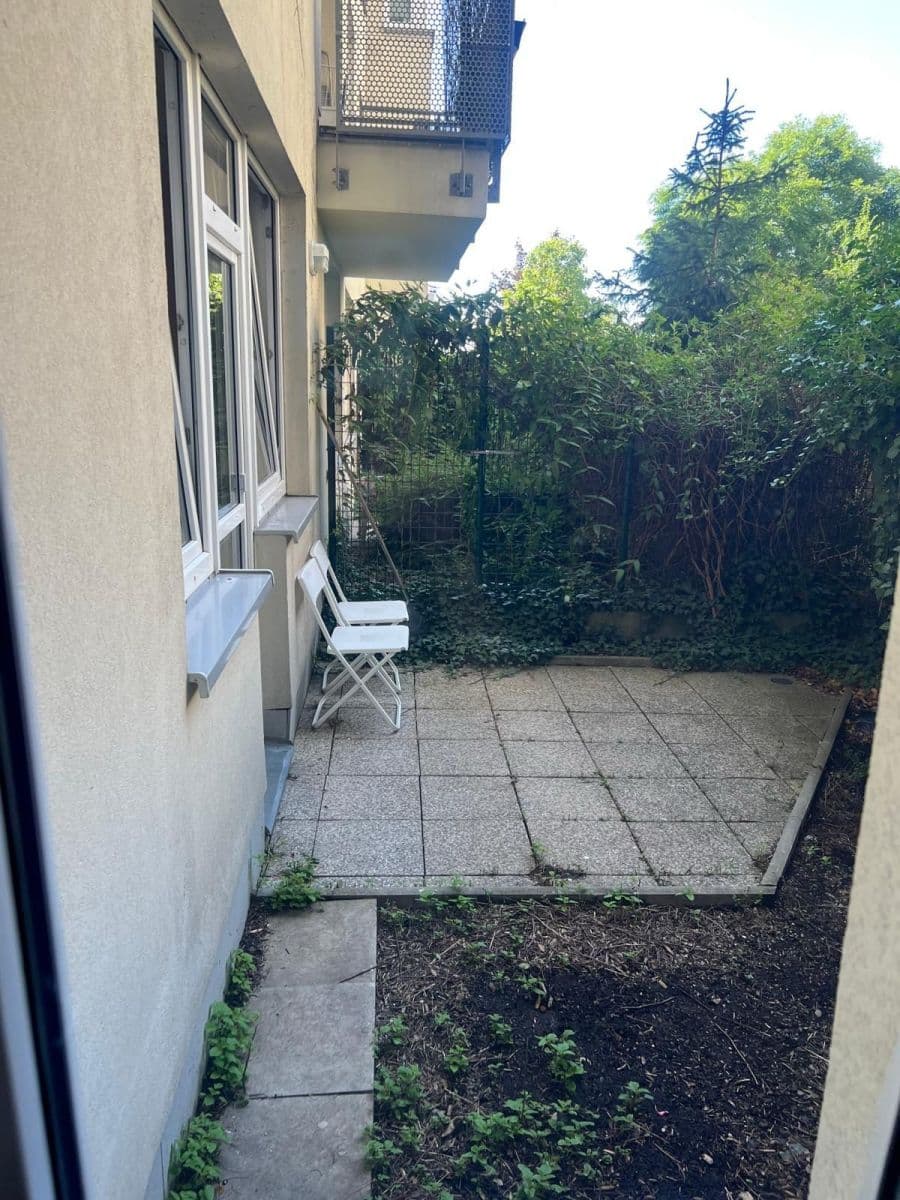 Pronájem bytu 1+kk 45 m², Zrzavého, Praha, Praha Pronájem bytu 1+kk 45 m², Zrzavého, Praha, Praha