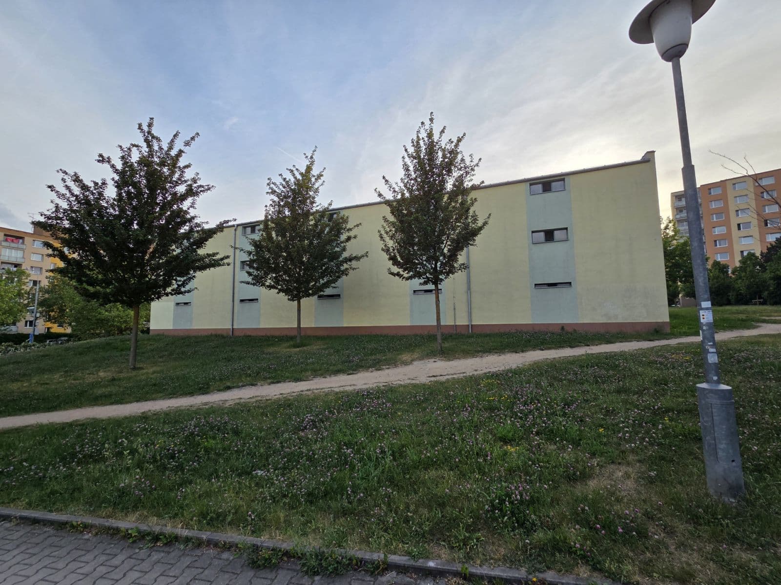 Pronájem garáže 16 m², Plzeň, Plzeňský kraj Pronájem garáže 16 m², Plzeň, Plzeňský kraj