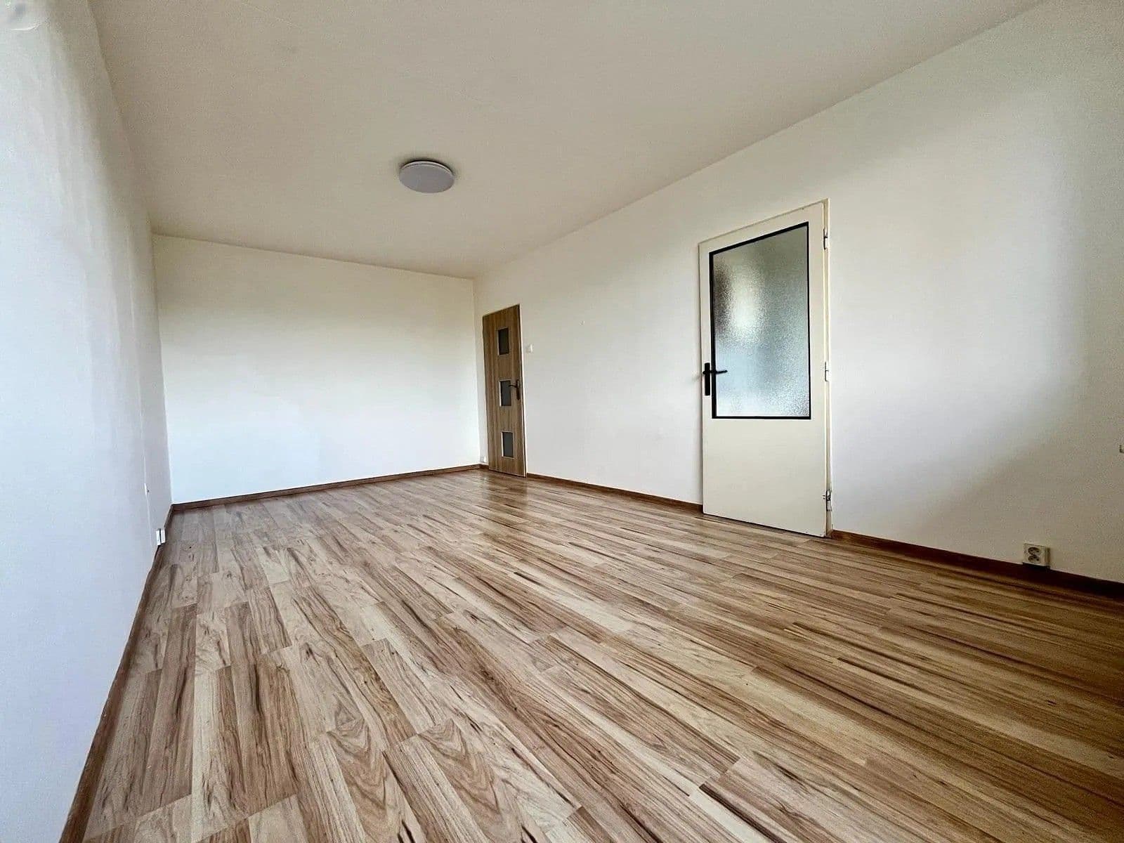 Prodej bytu 1+1 34 m², Bezejmenná, Bílina, Ústecký kraj Prodej bytu 1+1 34 m², Bezejmenná, Bílina, Ústecký kraj