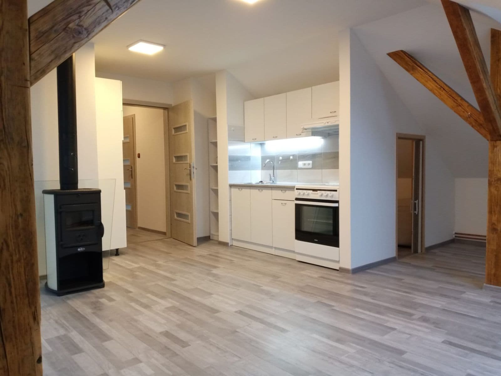 Prodej bytu 2+kk 77 m², Sklenářka, Hořovice, Středočeský kraj Prodej bytu 2+kk 77 m², Sklenářka, Hořovice, Středočeský kraj