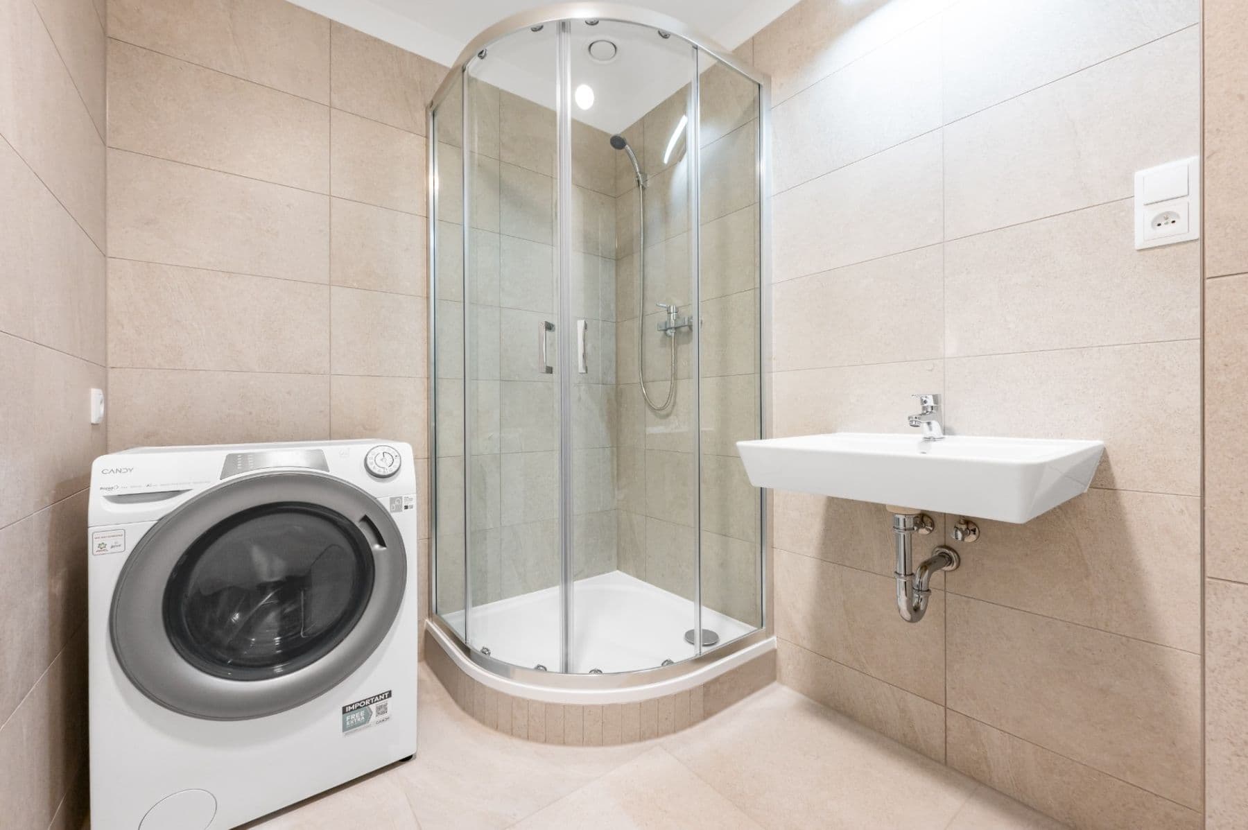 Pronájem bytu 1+kk 35 m², Poděbradská, Praha, Praha Pronájem bytu 1+kk 35 m², Poděbradská, Praha, Praha