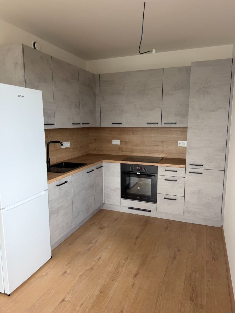 Pronájem bytu 2+kk 48 m², Strančická, Praha, Praha Pronájem bytu 2+kk 48 m², Strančická, Praha, Praha