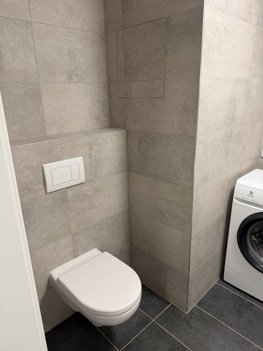 Pronájem bytu 2+kk 48 m², Strančická, Praha, Praha Pronájem bytu 2+kk 48 m², Strančická, Praha, Praha