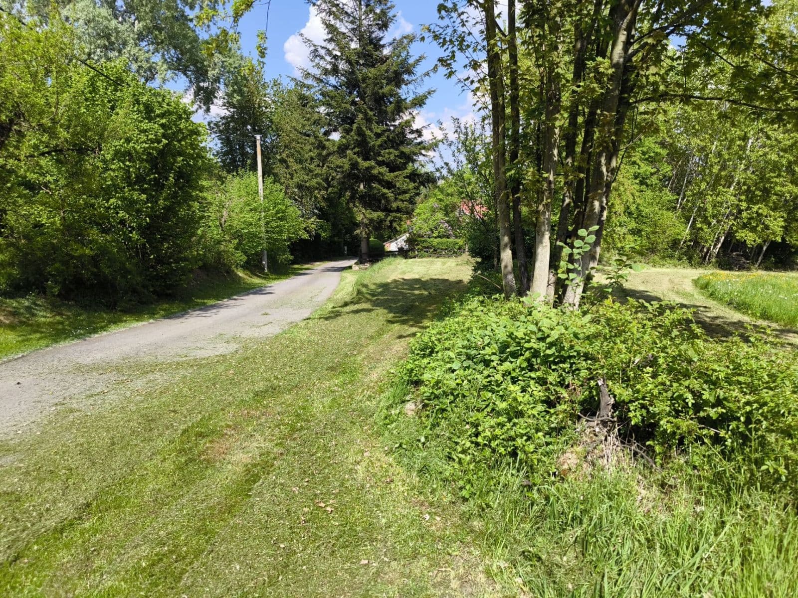 Pronájem pozemku 1.500 m², Maršovice, Středočeský kraj Pronájem pozemku 1.500 m², Maršovice, Středočeský kraj