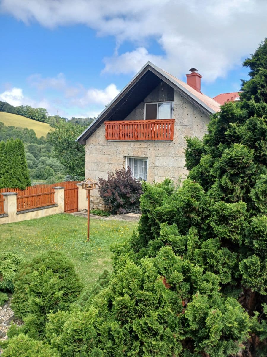 Prodej domu 166 m², pozemek 948 m², Hradčín, Březová nad Svitavou, Pardubický kraj Prodej domu 166 m², pozemek 948 m², Hradčín, Březová nad Svitavou, Pardubický kraj