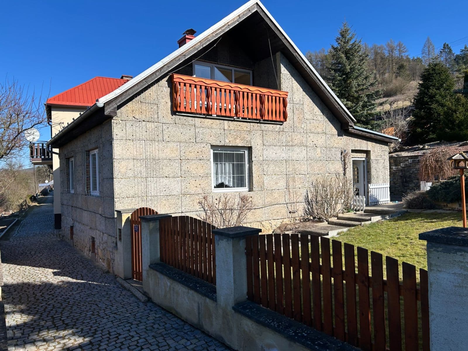 Prodej domu 166 m², pozemek 948 m², Hradčín, Březová nad Svitavou, Pardubický kraj Prodej domu 166 m², pozemek 948 m², Hradčín, Březová nad Svitavou, Pardubický kraj