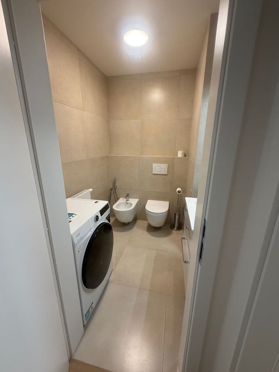 Pronájem bytu 3+kk 87 m², U Jezerky, Praha, Praha Pronájem bytu 3+kk 87 m², U Jezerky, Praha, Praha
