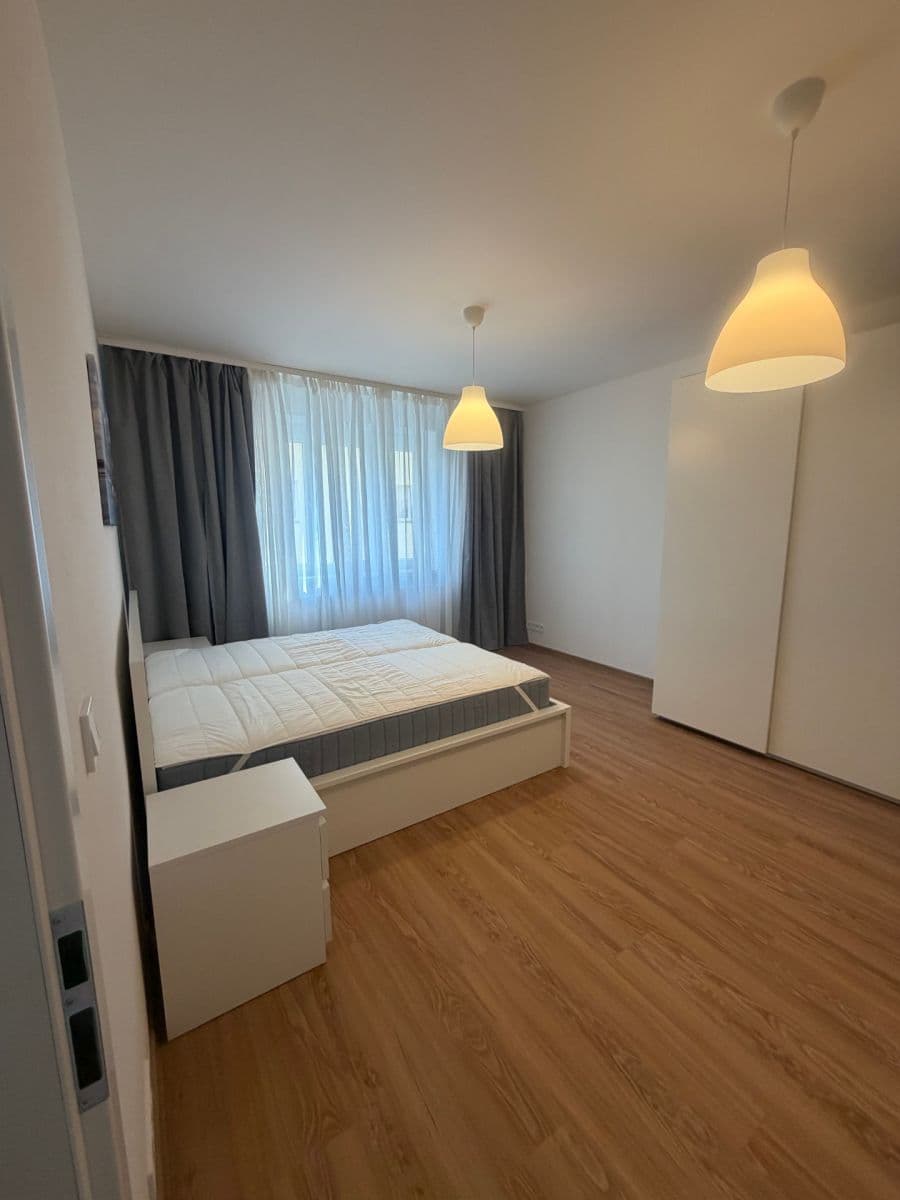 Pronájem bytu 3+kk 87 m², U Jezerky, Praha, Praha Pronájem bytu 3+kk 87 m², U Jezerky, Praha, Praha