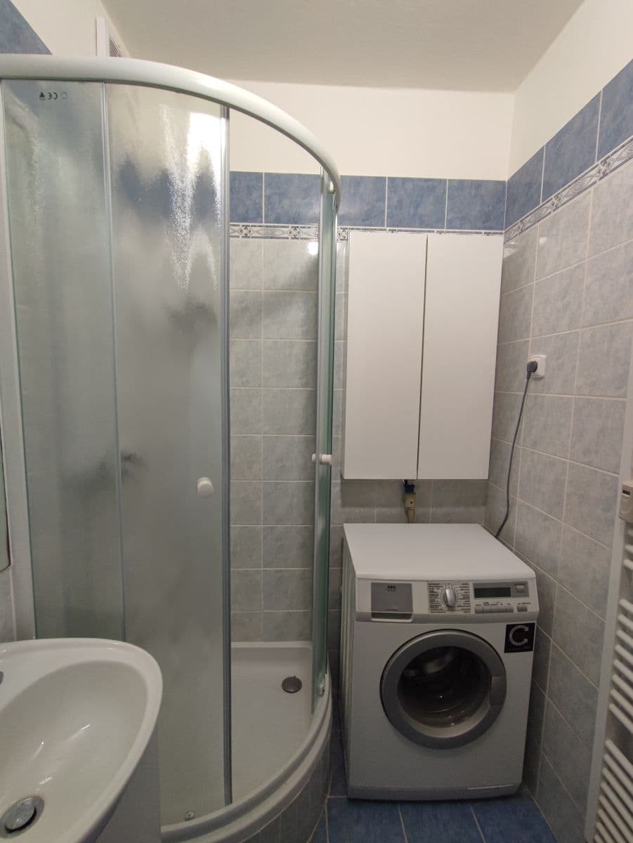 Pronájem bytu 2+1 54 m², Praha, Praha Pronájem bytu 2+1 54 m², Praha, Praha