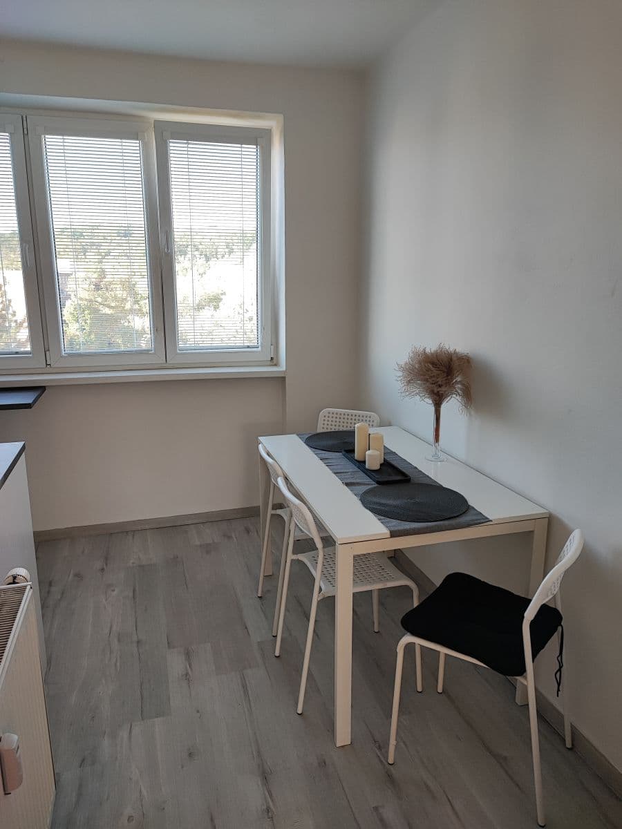 Pronájem bytu 2+1 54 m², Praha, Praha Pronájem bytu 2+1 54 m², Praha, Praha