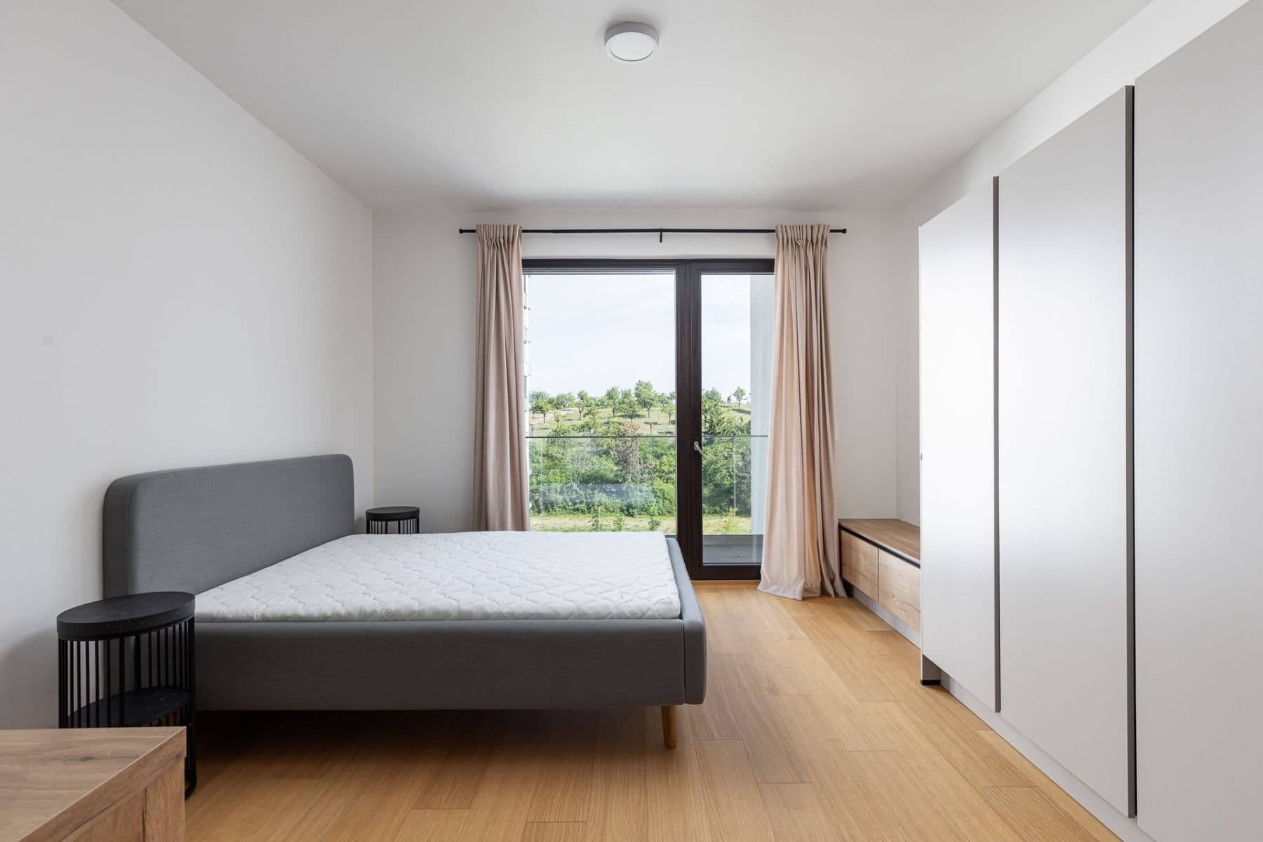 Pronájem bytu 1+kk 36 m², V třešňovce, Praha, Praha Pronájem bytu 1+kk 36 m², V třešňovce, Praha, Praha