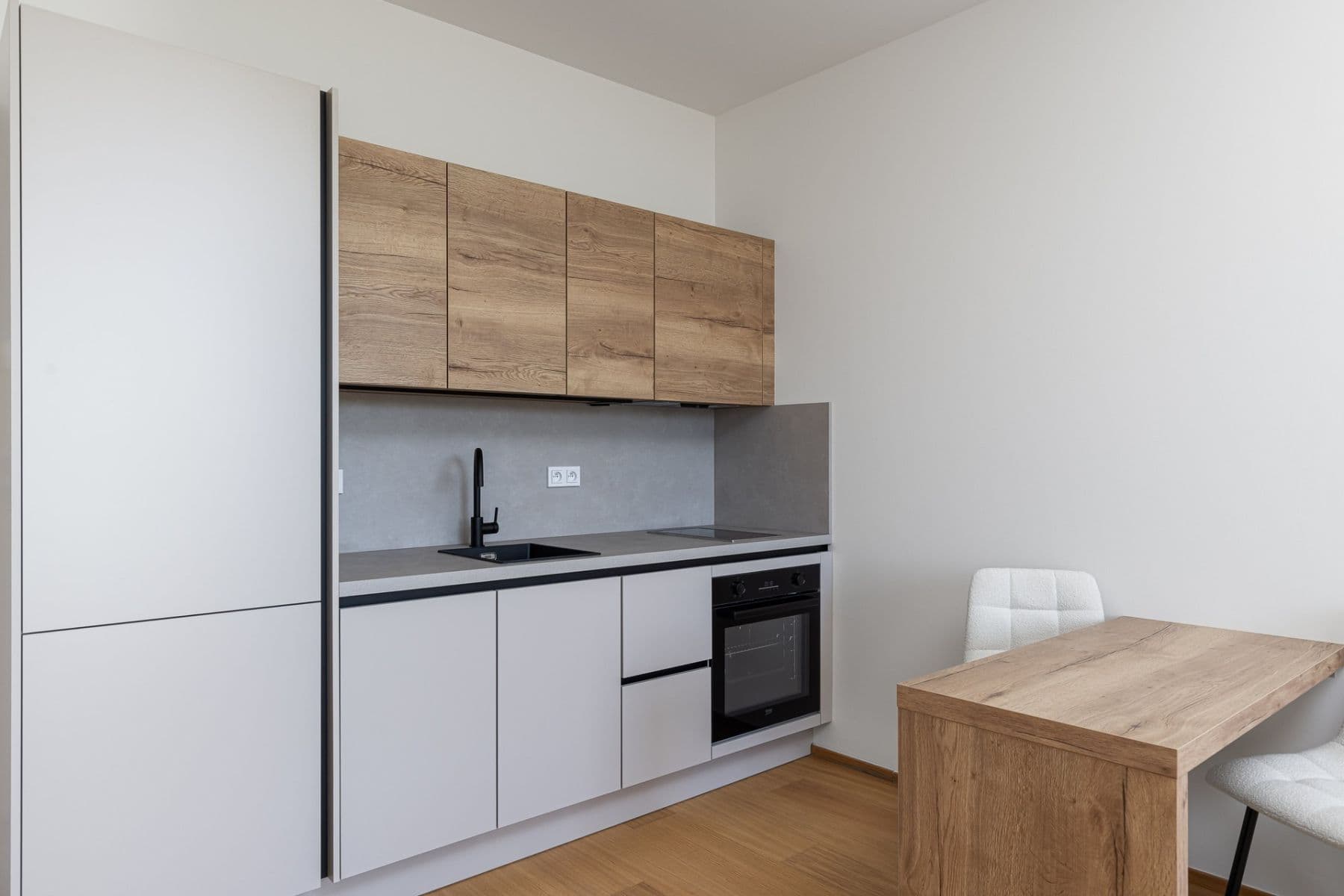 Pronájem bytu 1+kk 36 m², V třešňovce, Praha, Praha Pronájem bytu 1+kk 36 m², V třešňovce, Praha, Praha