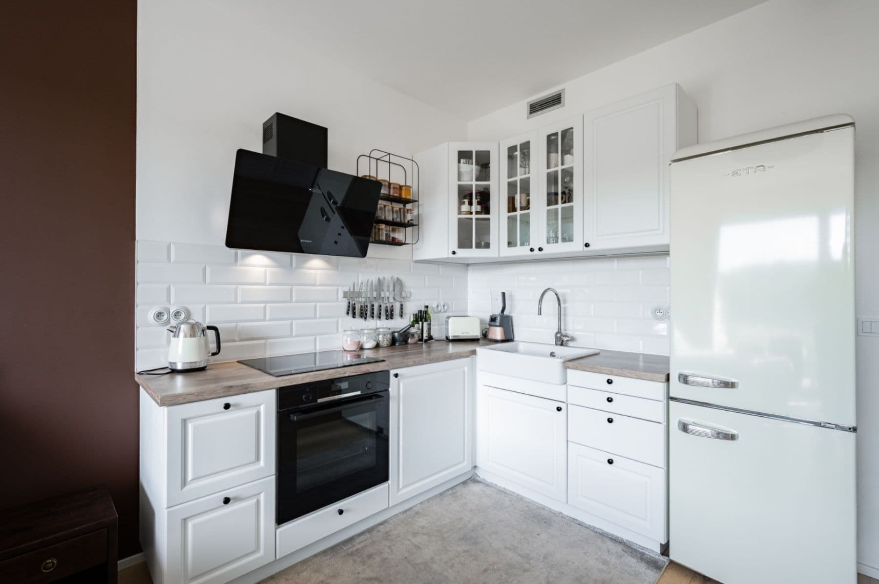 Prodej bytu 1+kk 33 m², Mezi Vodami, Praha, Praha Prodej bytu 1+kk 33 m², Mezi Vodami, Praha, Praha