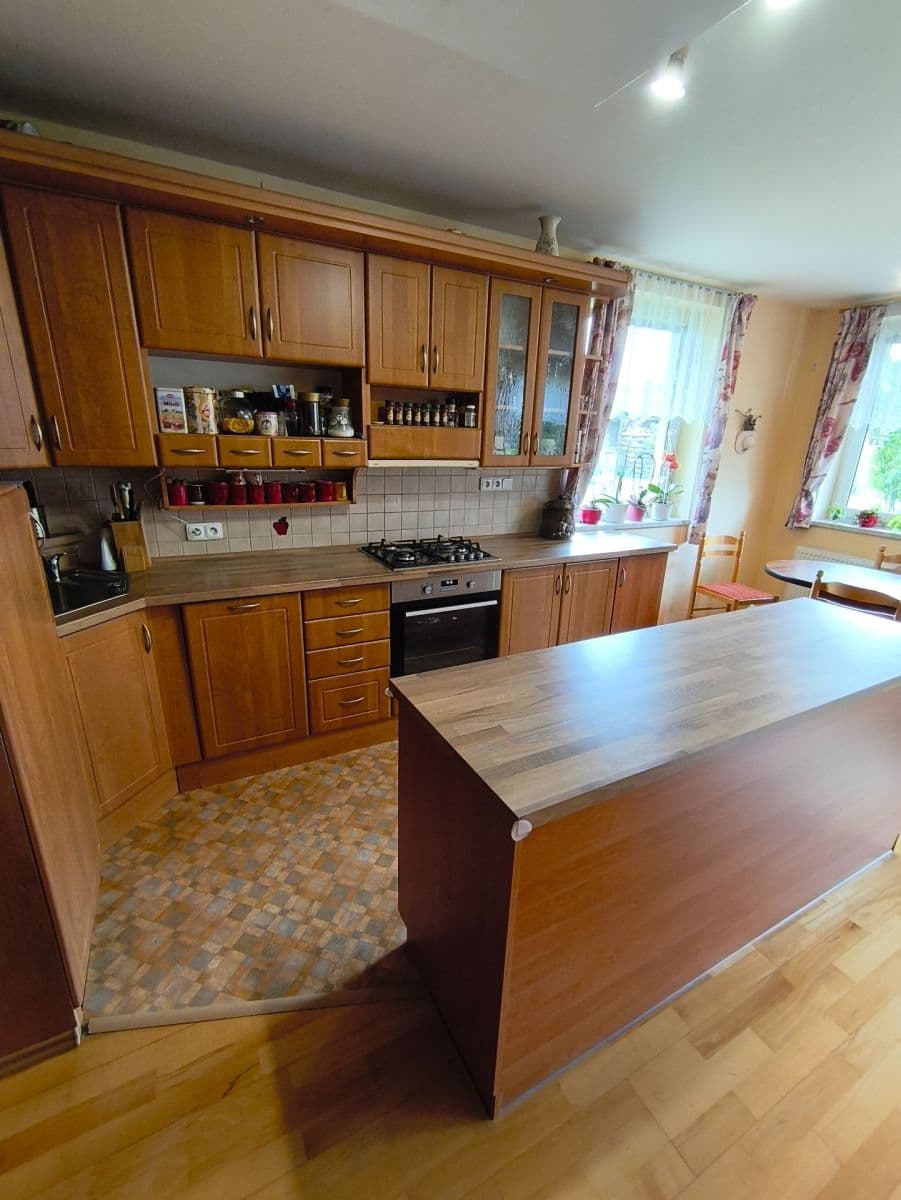 Prodej domu 137 m², pozemek 868 m², Mírová, Karlovarský kraj Prodej domu 137 m², pozemek 868 m², Mírová, Karlovarský kraj