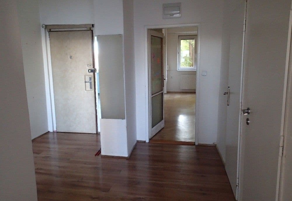 Pronájem bytu 2+1 61 m², Kubánské náměstí, Praha, Praha Pronájem bytu 2+1 61 m², Kubánské náměstí, Praha, Praha