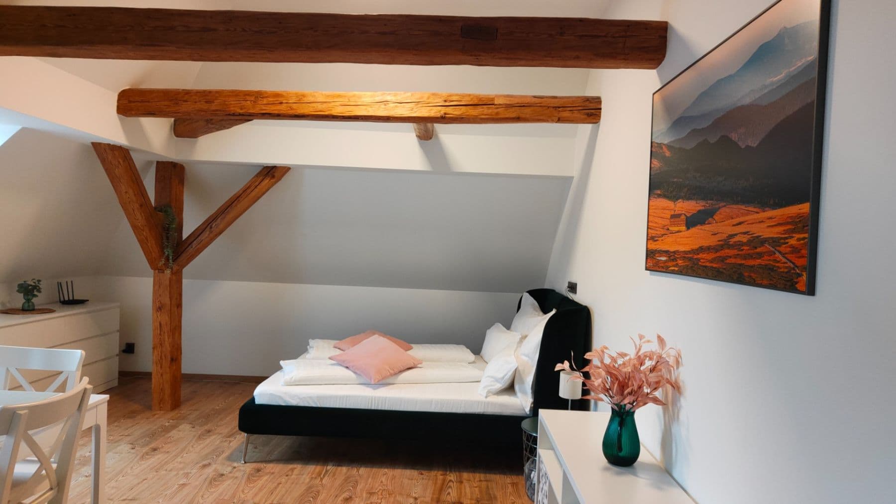 Prodej bytu 1+kk 38 m², Staré Buky, Královéhradecký kraj Prodej bytu 1+kk 38 m², Staré Buky, Královéhradecký kraj