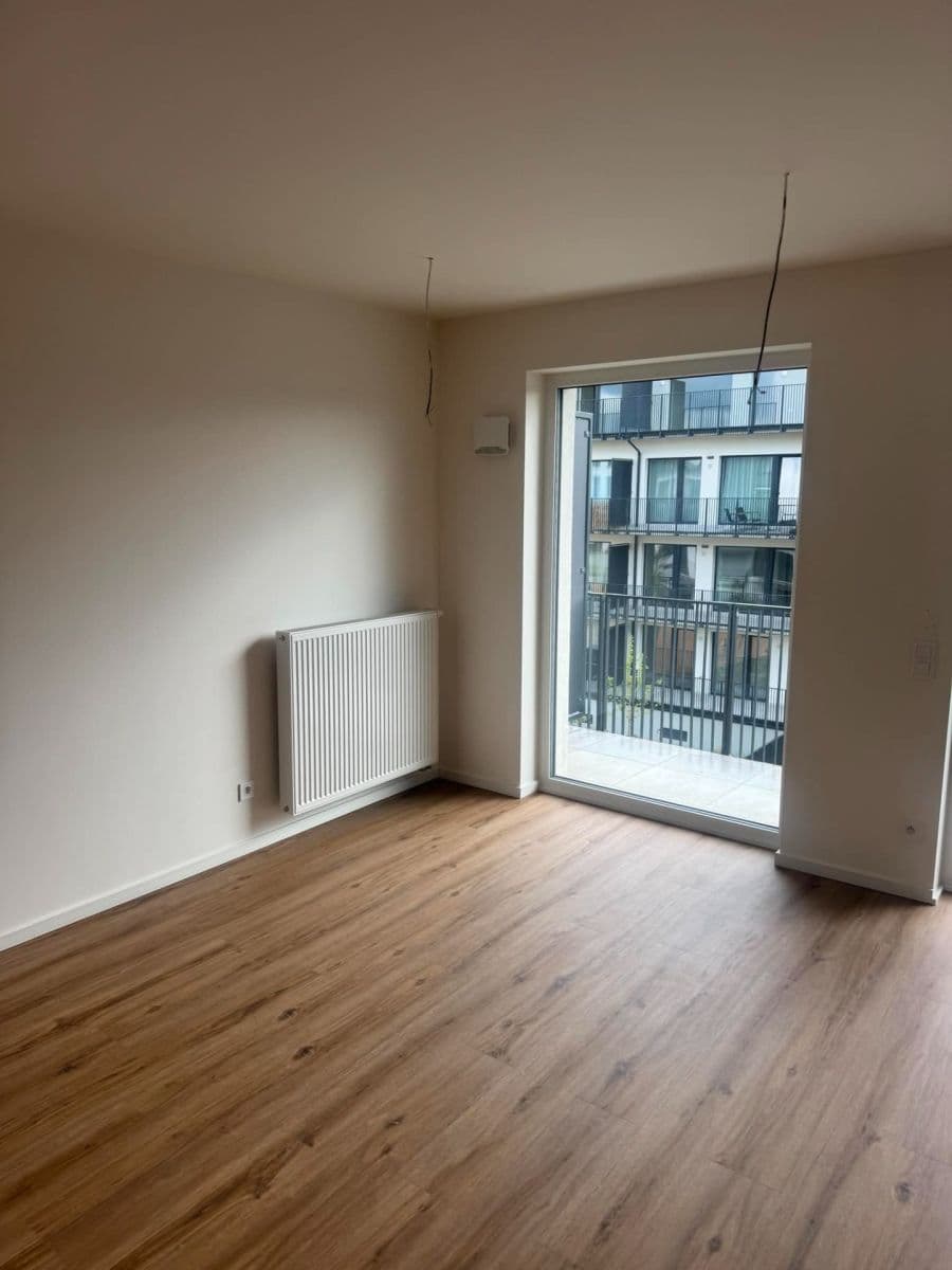 Prodej bytu 1+kk 34 m², Ke křížku, Kladno, Středočeský kraj Prodej bytu 1+kk 34 m², Ke křížku, Kladno, Středočeský kraj