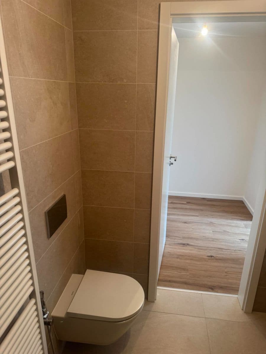 Prodej bytu 1+kk 34 m², Ke křížku, Kladno, Středočeský kraj Prodej bytu 1+kk 34 m², Ke křížku, Kladno, Středočeský kraj