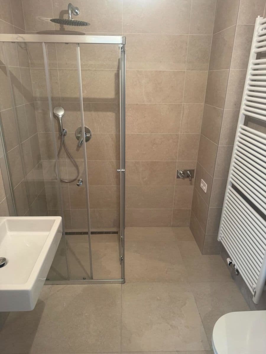 Prodej bytu 1+kk 34 m², Ke křížku, Kladno, Středočeský kraj Prodej bytu 1+kk 34 m², Ke křížku, Kladno, Středočeský kraj
