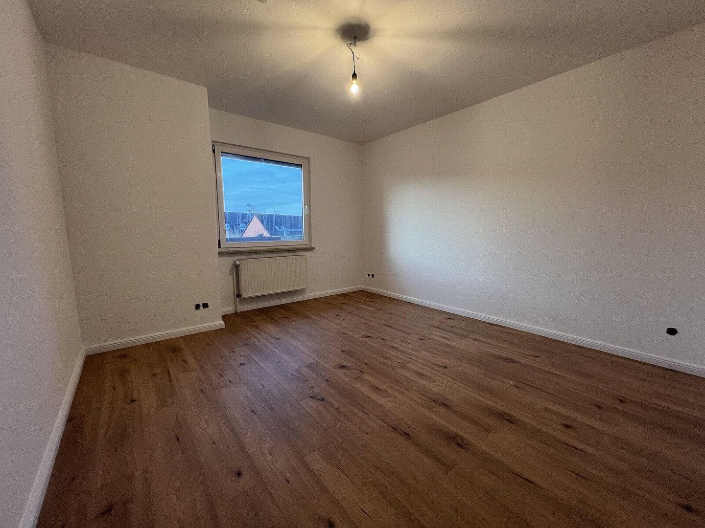Pronájem bytu 3+1 73 m², Albert-Schweitzer-Str. 4, Laatzen, Dolní Sasko Pronájem bytu 3+1 73 m², Albert-Schweitzer-Str. 4, Laatzen, Dolní Sasko