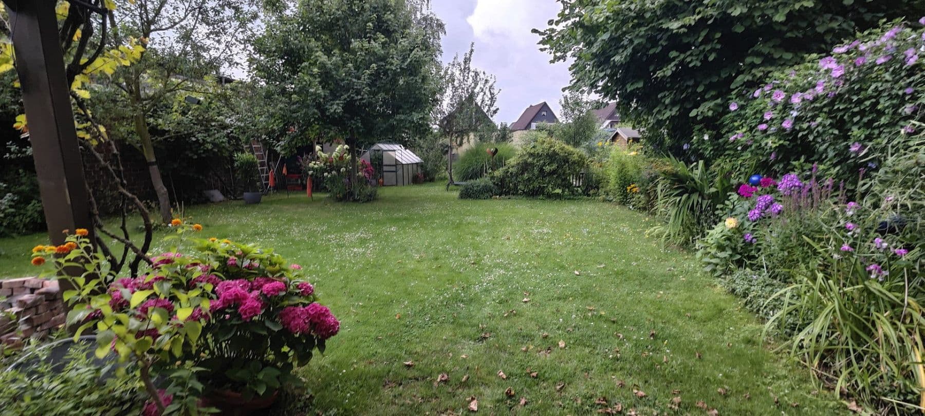 Prodej bytu 5+1 132 m², Rather Kreuzweg 63a, Düsseldorf, Severní Porýní-Vestfálsko Prodej bytu 5+1 132 m², Rather Kreuzweg 63a, Düsseldorf, Severní Porýní-Vestfálsko