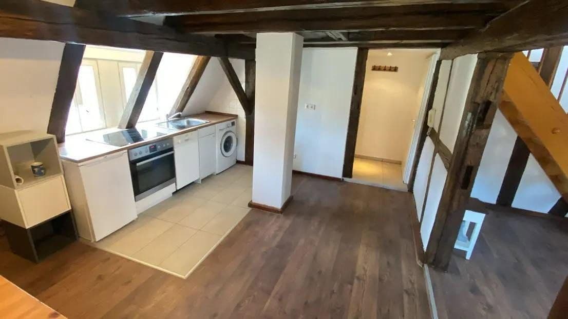 Pronájem bytu 2+1 60 m², Rathausstrasse, Weissach, Bádensko-Württembersko Pronájem bytu 2+1 60 m², Rathausstrasse, Weissach, Bádensko-Württembersko