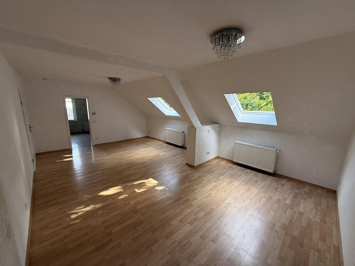 Pronájem bytu 2+kk 68 m², Krefeld, Severní Porýní-Vestfálsko Pronájem bytu 2+kk 68 m², Krefeld, Severní Porýní-Vestfálsko