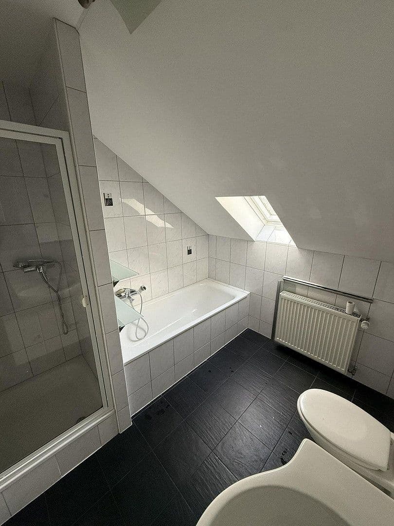 Pronájem bytu 2+kk 68 m², Krefeld, Severní Porýní-Vestfálsko Pronájem bytu 2+kk 68 m², Krefeld, Severní Porýní-Vestfálsko